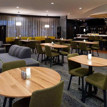 Courtyard High Point Hotell Eksteriør bilde