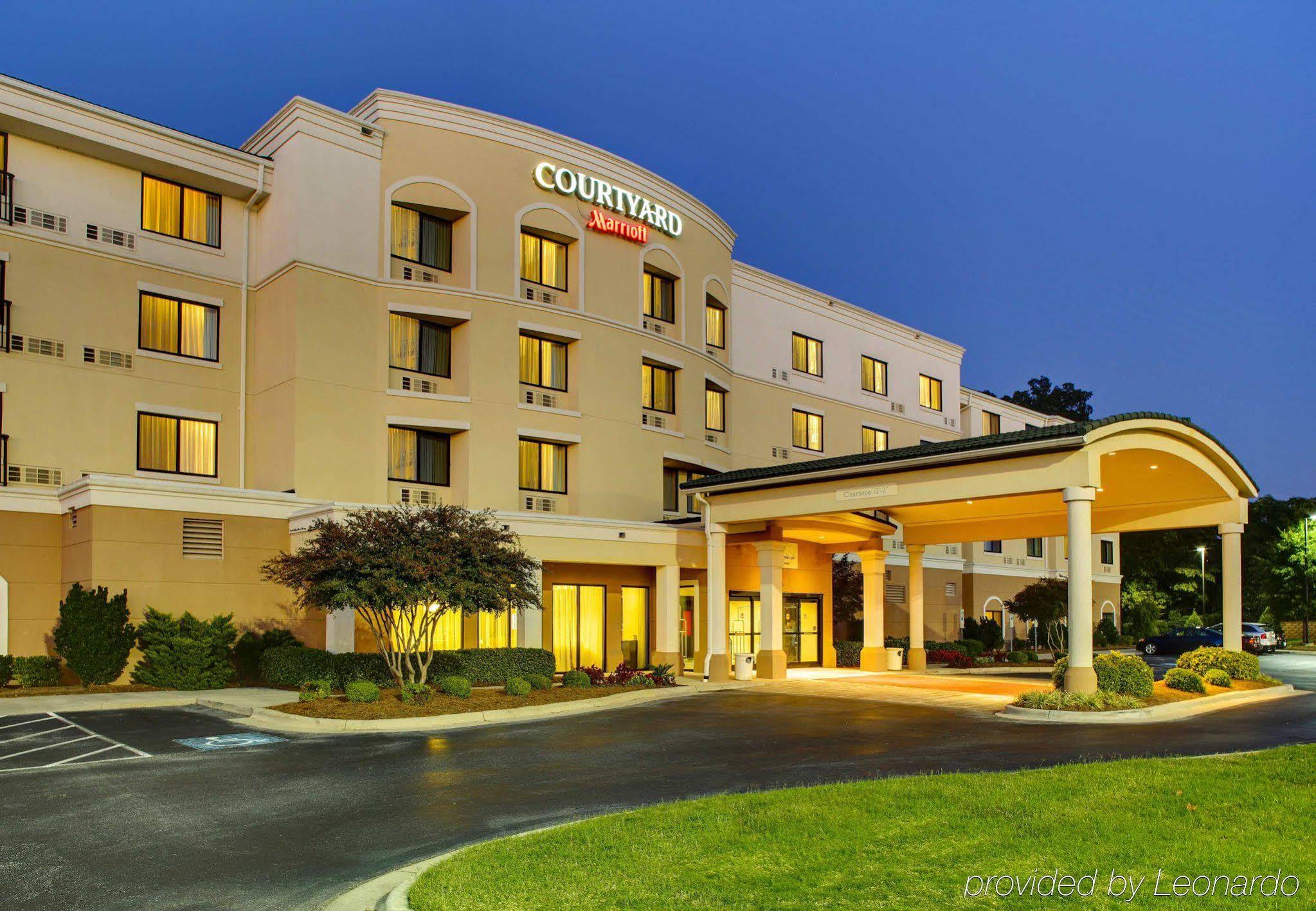 Courtyard High Point Hotell Eksteriør bilde