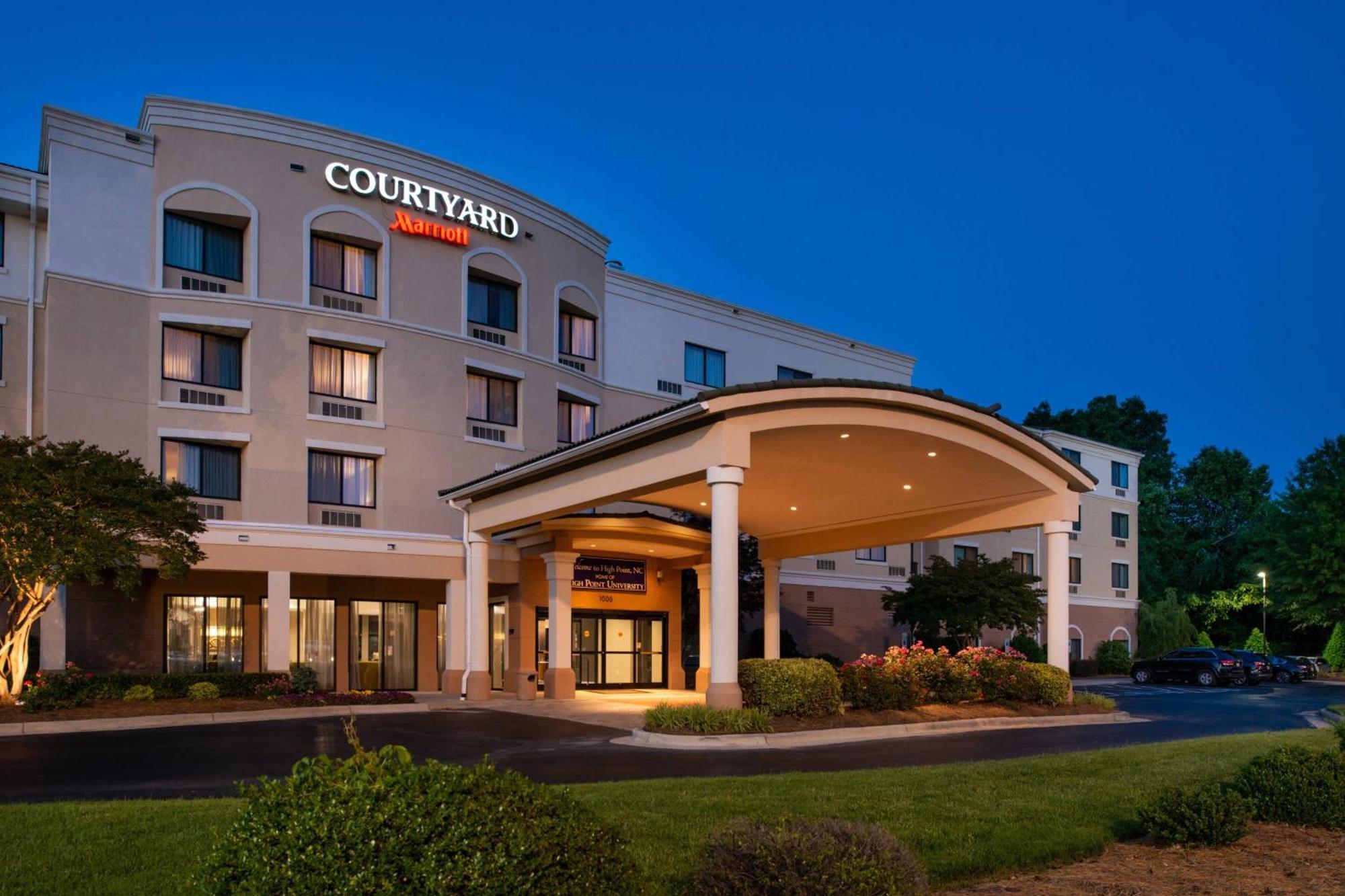 Courtyard High Point Hotell Eksteriør bilde