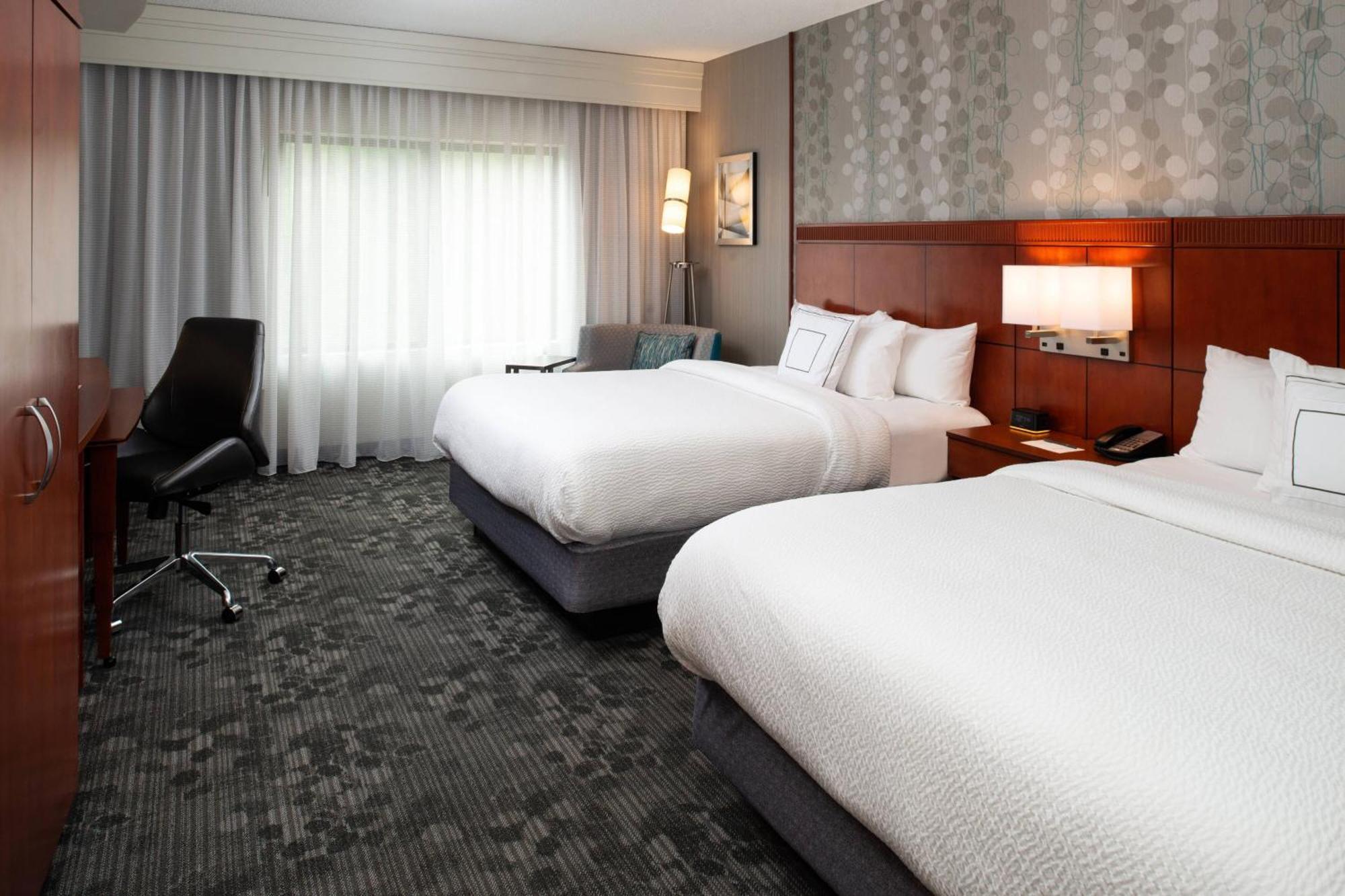 Courtyard High Point Hotell Eksteriør bilde